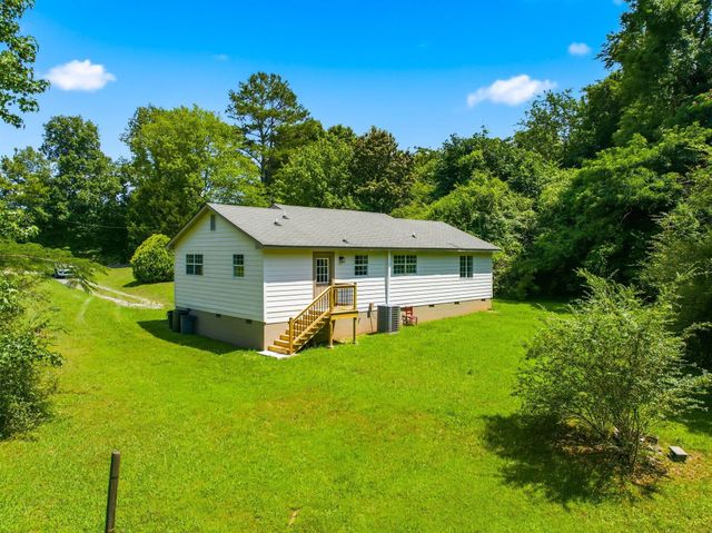 318 County Road 801, Etowah, TN 37331