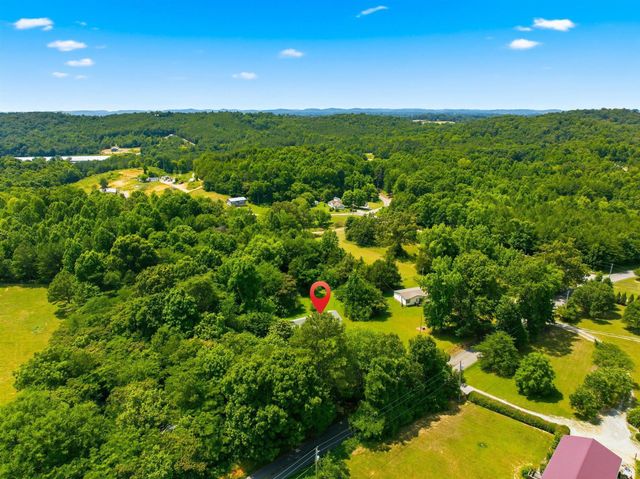 318 County Road 801, Etowah, TN 37331