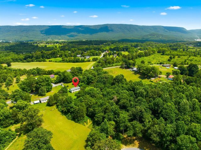 318 County Road 801, Etowah, TN 37331
