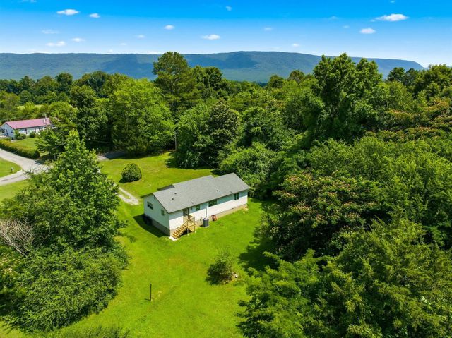 318 County Road 801, Etowah, TN 37331
