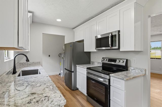 318 County Road 801, Etowah, TN 37331
