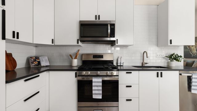 2118 Zephyr LN, Round Rock, TX 78664