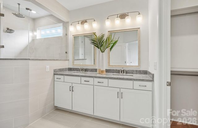 1610 Cavern View Way, Midland, NC 28107