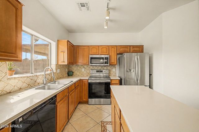 6025 S 15TH Drive, Phoenix, AZ 85041