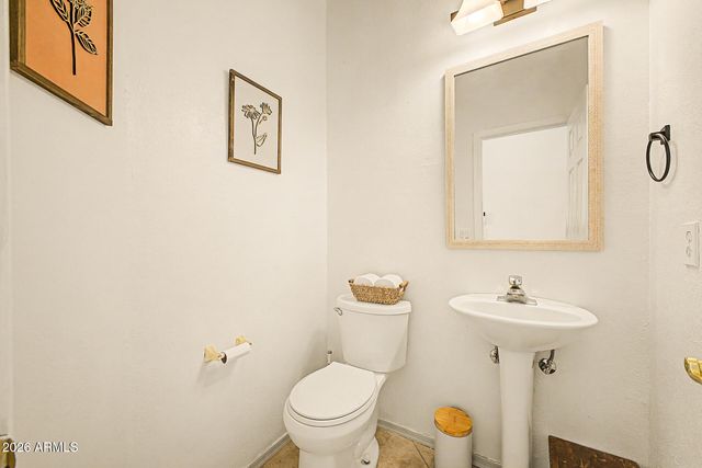 6025 S 15TH Drive, Phoenix, AZ 85041