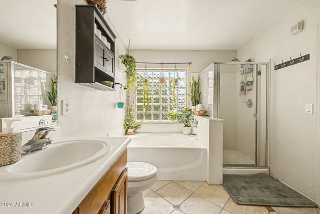 6025 S 15TH Drive, Phoenix, AZ 85041