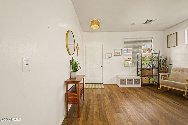 6025 S 15TH Drive, Phoenix, AZ 85041