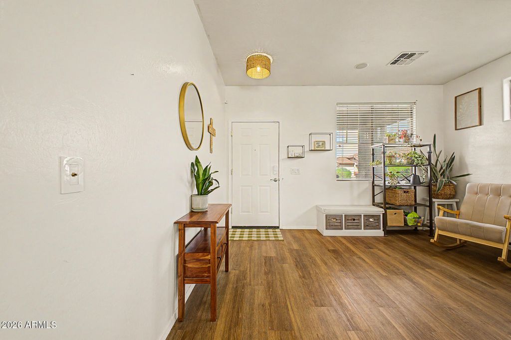 6025 S 15TH Drive, Phoenix, AZ 85041 — photo 3