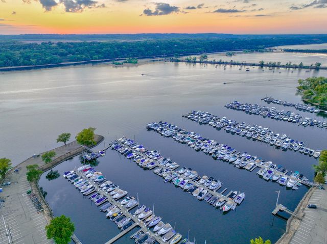 1113 Juniper Way, Hudson, WI 54016