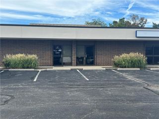 10580 Barkley Street, Overland Park, KS 66212