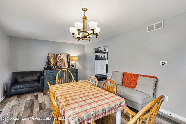 1761 Schoolcraft Street, Holt, MI 48842