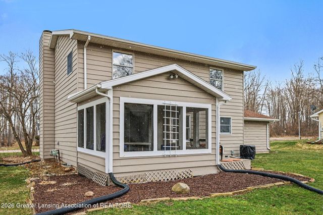 1761 Schoolcraft Street, Holt, MI 48842