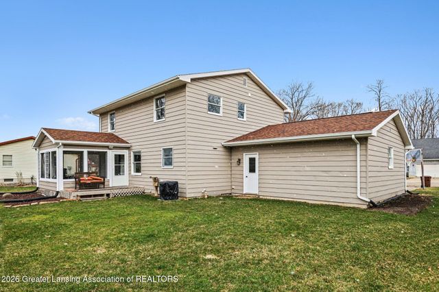 1761 Schoolcraft Street, Holt, MI 48842