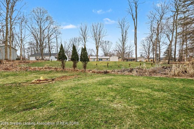 1761 Schoolcraft Street, Holt, MI 48842