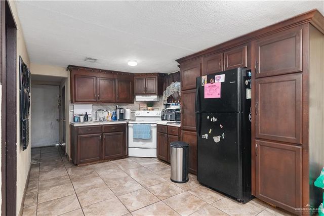 504 E Chapa Avenue, Pharr, TX 78577