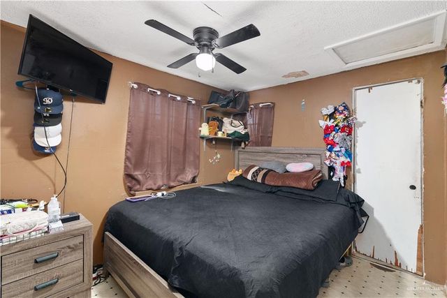 504 E Chapa Avenue, Pharr, TX 78577