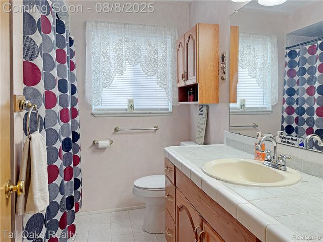 10 Wenonah Drive, Pontiac, MI 48341