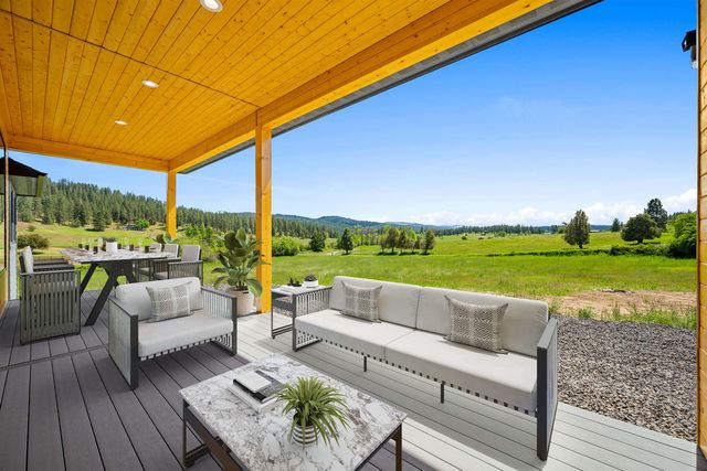 19490 N Madison Rd, Mead, WA 99021