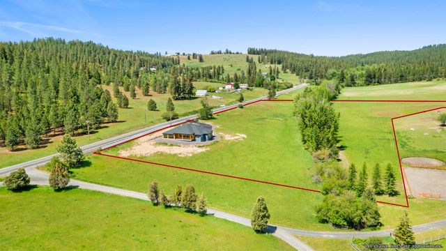 19490 N Madison Rd, Mead, WA 99021