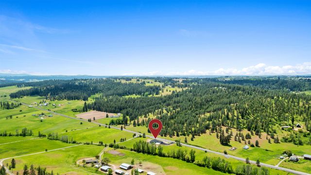 19490 N Madison Rd, Mead, WA 99021