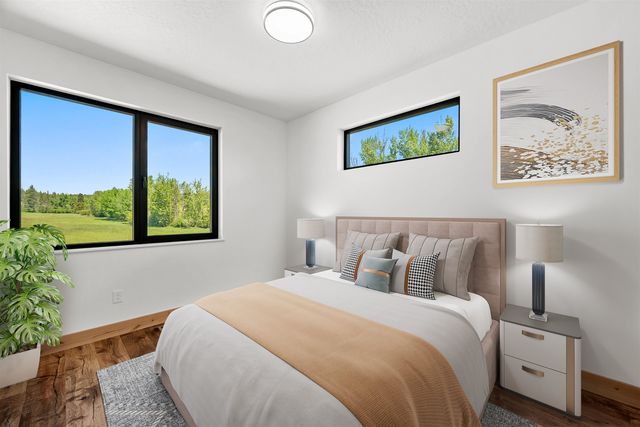19490 N Madison Rd, Mead, WA 99021