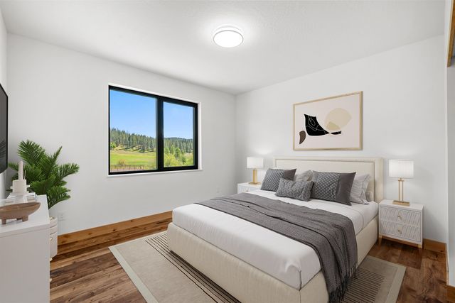 19490 N Madison Rd, Mead, WA 99021