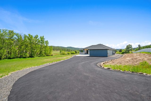 19490 N Madison Rd, Mead, WA 99021