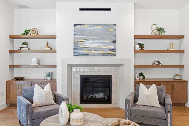 2803 Oak Park DR, Austin, TX 78704