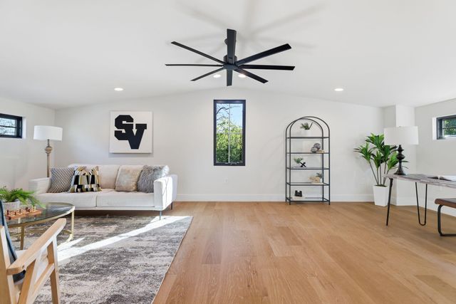 2803 Oak Park DR, Austin, TX 78704