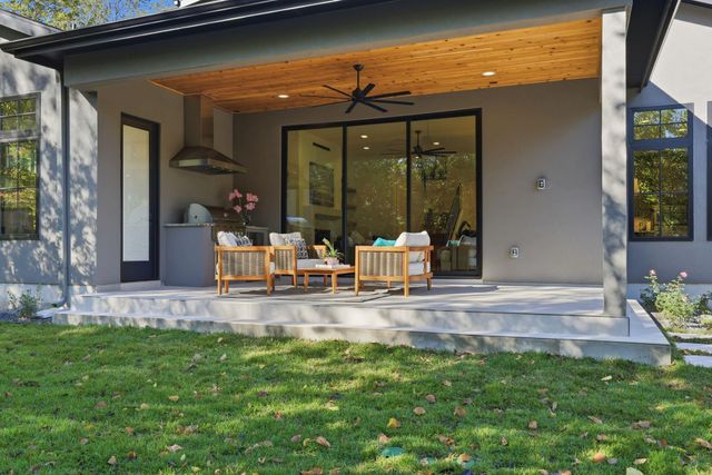 2803 Oak Park DR, Austin, TX 78704