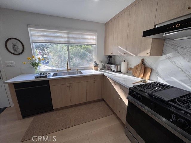 524 S Astell, West Covina, CA 91790