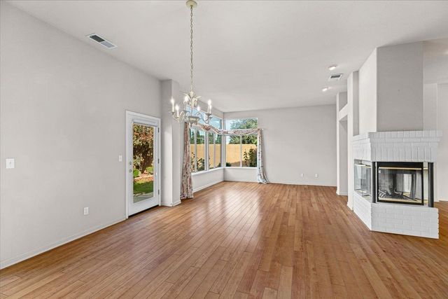 433 Terrasol Ln, Oakdale, CA 95361