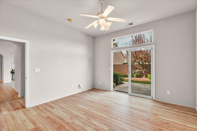 433 Terrasol Ln, Oakdale, CA 95361