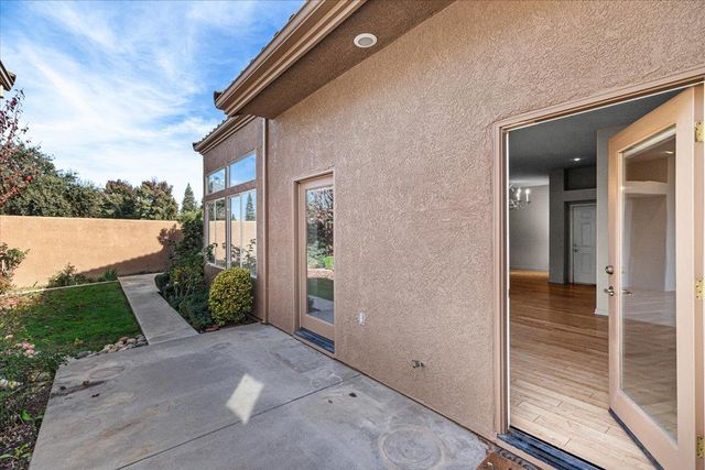 433 Terrasol Ln, Oakdale, CA 95361