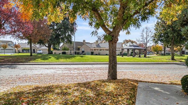 433 Terrasol Ln, Oakdale, CA 95361