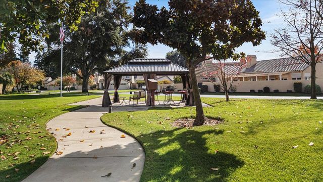 433 Terrasol Ln, Oakdale, CA 95361