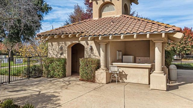 433 Terrasol Ln, Oakdale, CA 95361