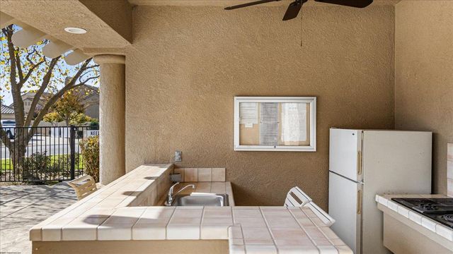 433 Terrasol Ln, Oakdale, CA 95361