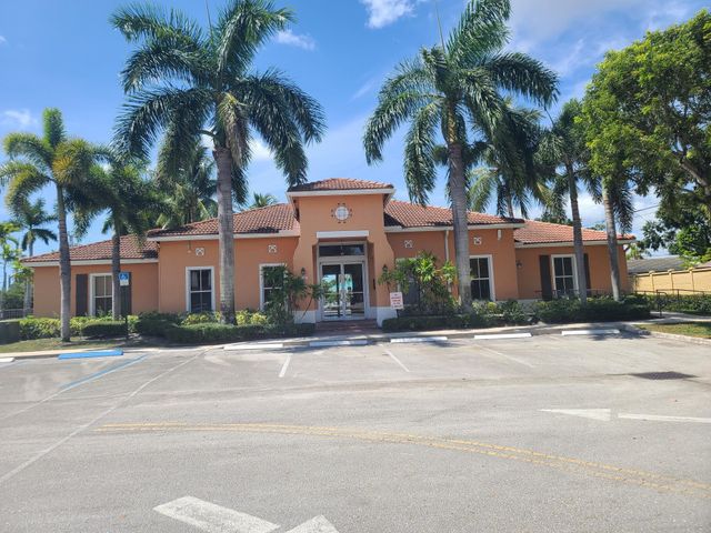 3561 Forest Hill Boulevard 71, Palm Springs, FL 33406