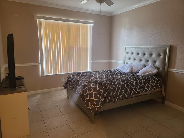 3561 Forest Hill Boulevard 71, Palm Springs, FL 33406