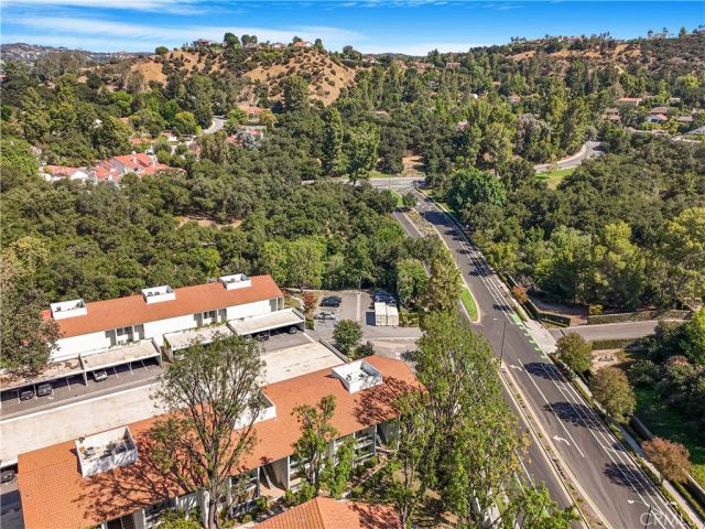 4732 Park Granada 221, Calabasas, CA 91302