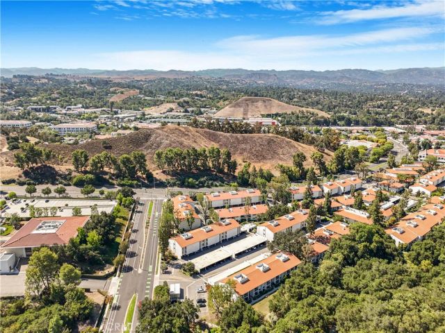 4732 Park Granada 221, Calabasas, CA 91302
