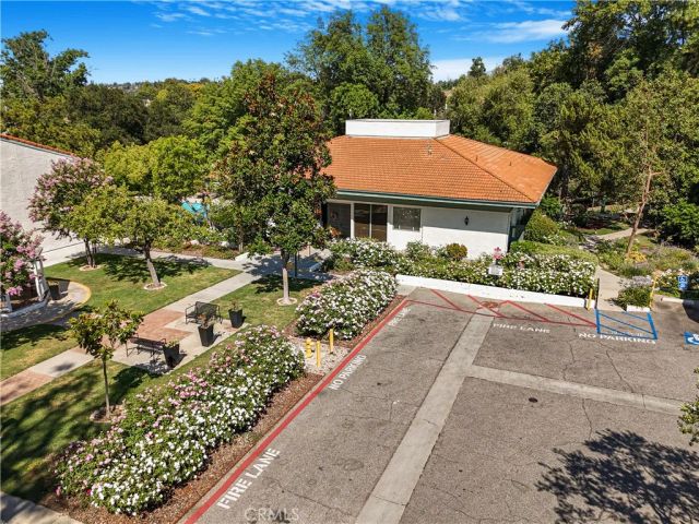 4732 Park Granada 221, Calabasas, CA 91302