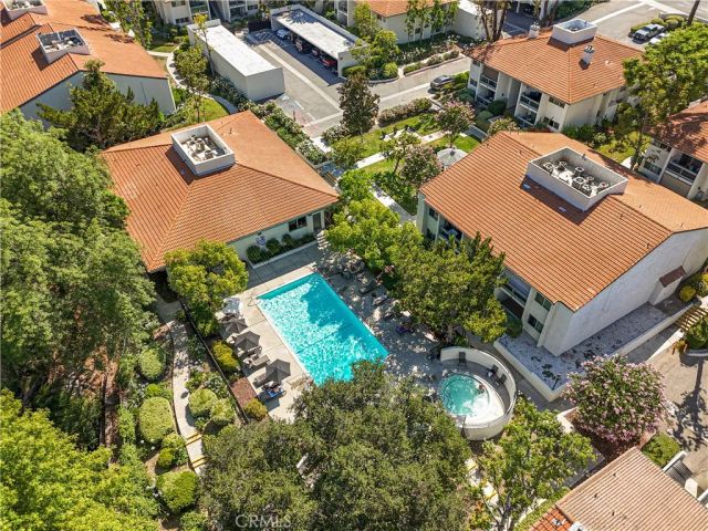 4732 Park Granada 221, Calabasas, CA 91302