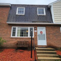 24B Rockingham Street 14, Lowell, MA 01852
