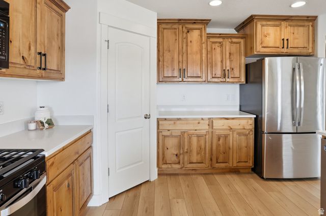 2201 W 1300 S, Lehi, UT 84043