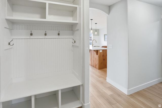 2201 W 1300 S, Lehi, UT 84043