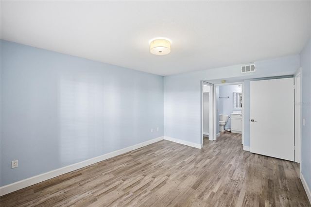 9481 HIGHLAND OAK DRIVE 802, Tampa, FL 33647