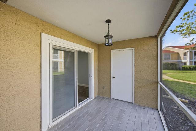 9481 HIGHLAND OAK DRIVE 802, Tampa, FL 33647