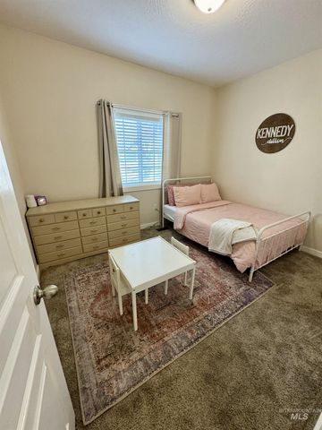 2600 N Cinnamon Pl, Meridian, ID 83646